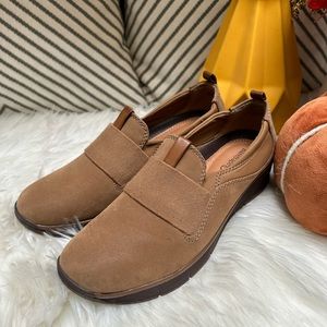 BareTraps Brown  Shoes Size 7.5